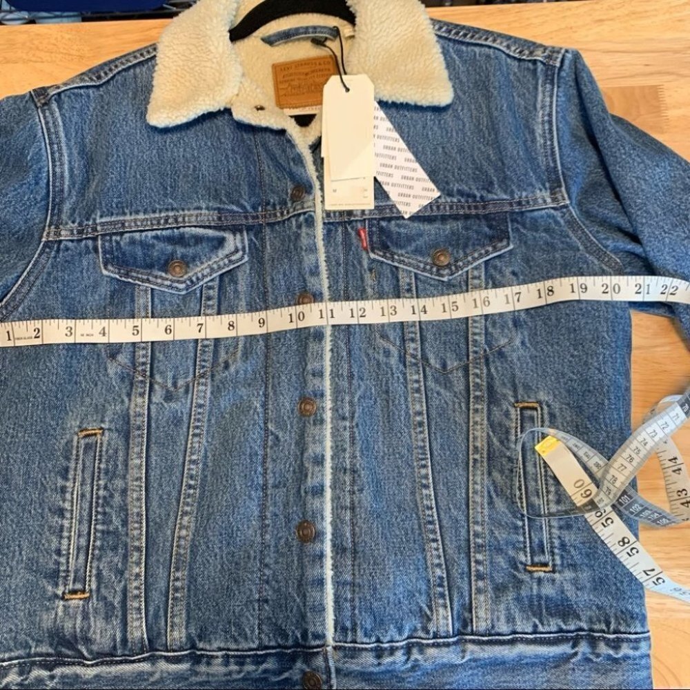 Levi’s x Urban Outfitters ex boyfriend trucker jacket Size Medium - Picture 6 of 7